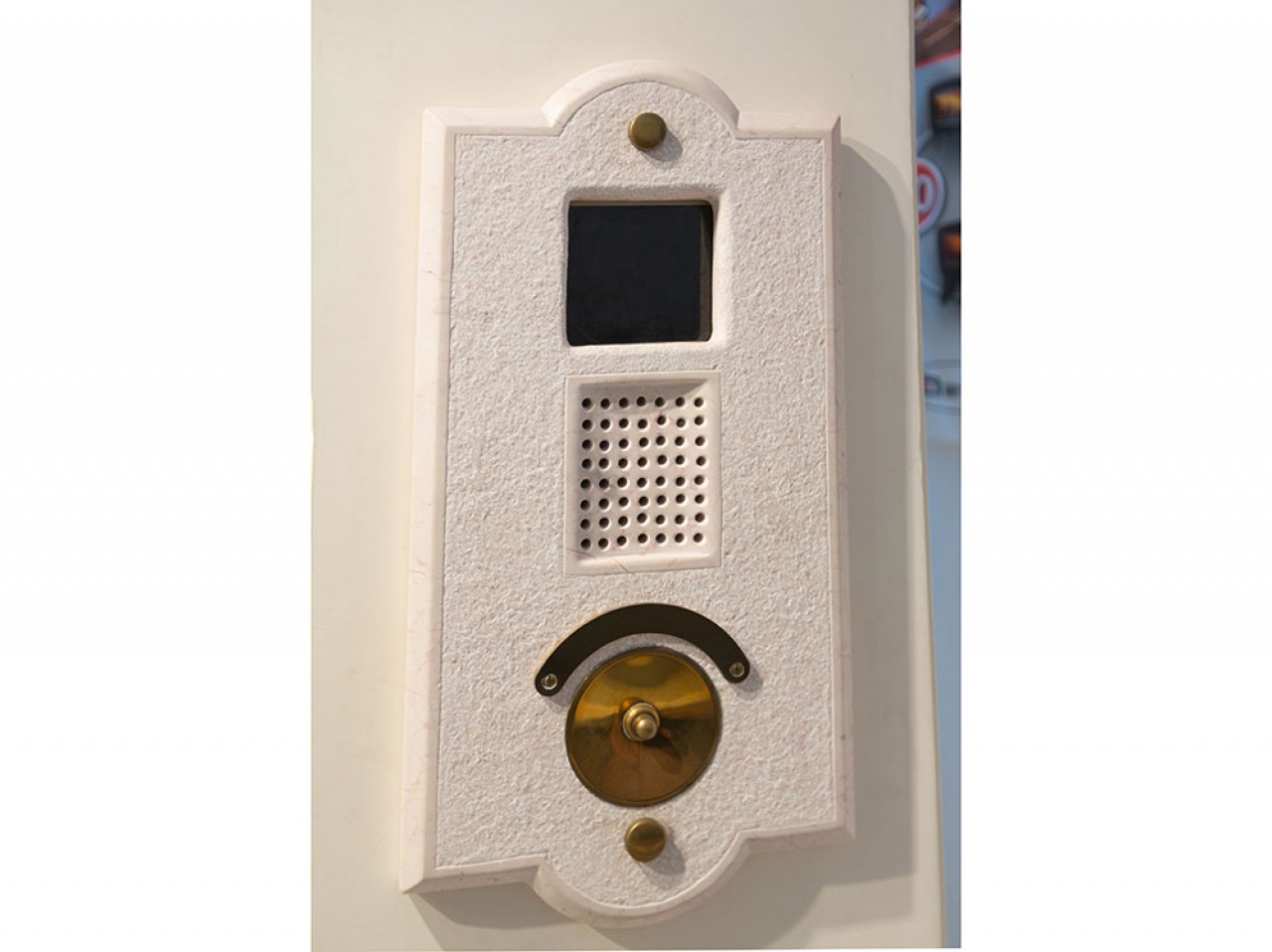 Placca in pietra per citofono e videocamera